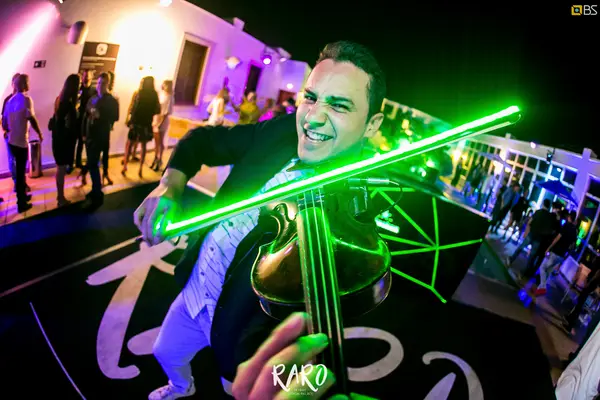 Cover photo of the Raro SkyBar album (2017)
