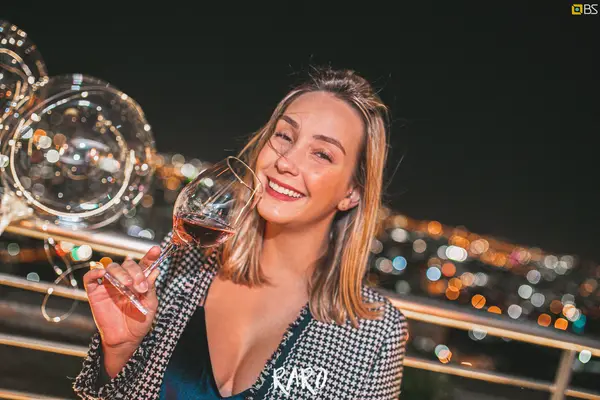 Foto de capa do álbum Raro SkyBar - Bday Montanha (2019)